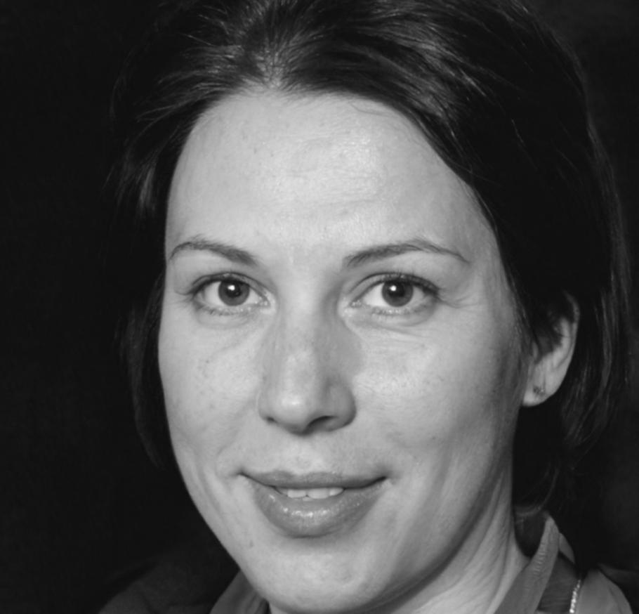 Nadia Bergström, estratega de contenido SEO